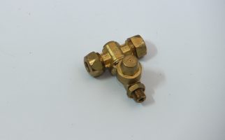 Nosač dizne dvojne za atomizer